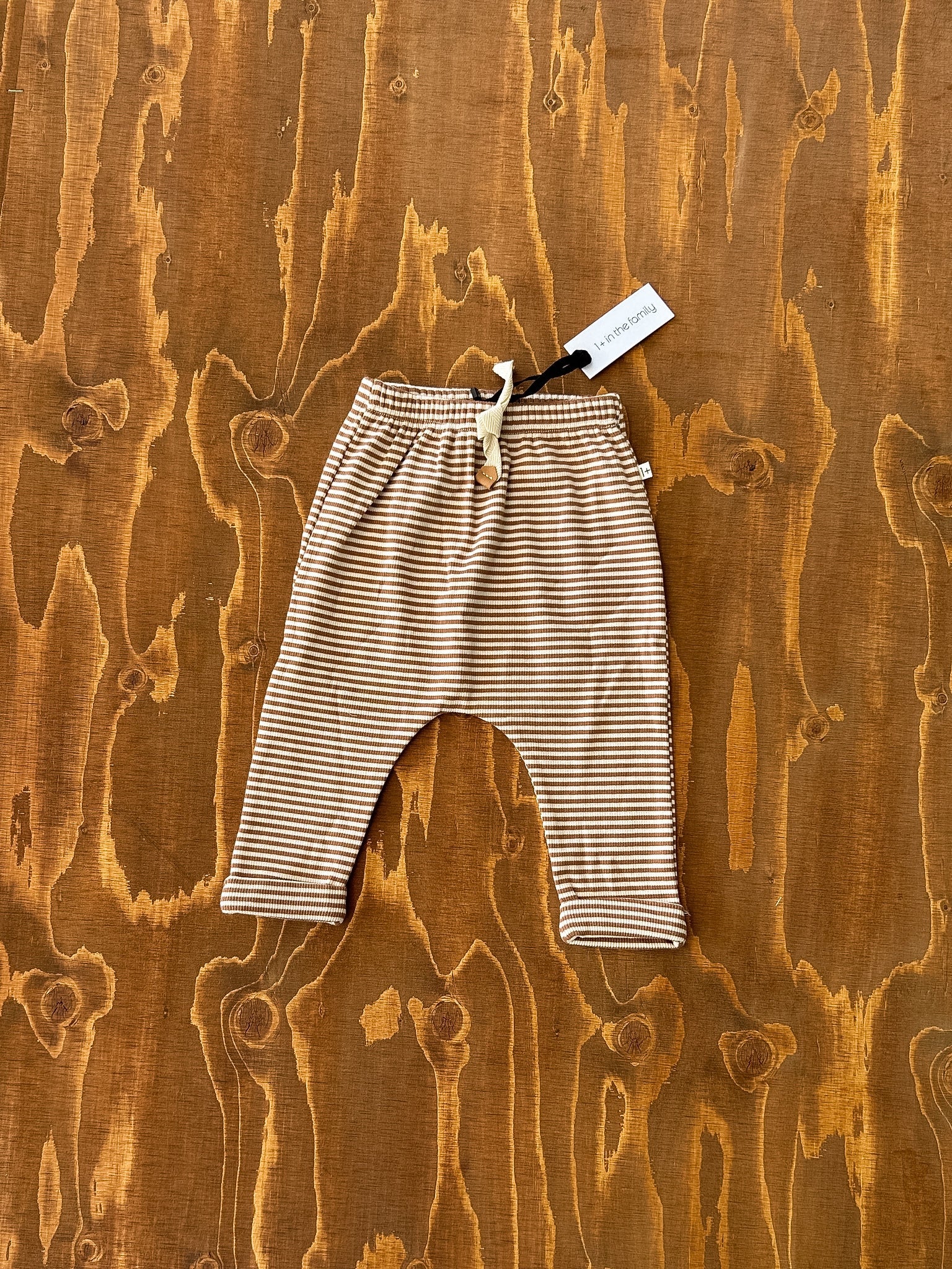 Pantaloni a righe