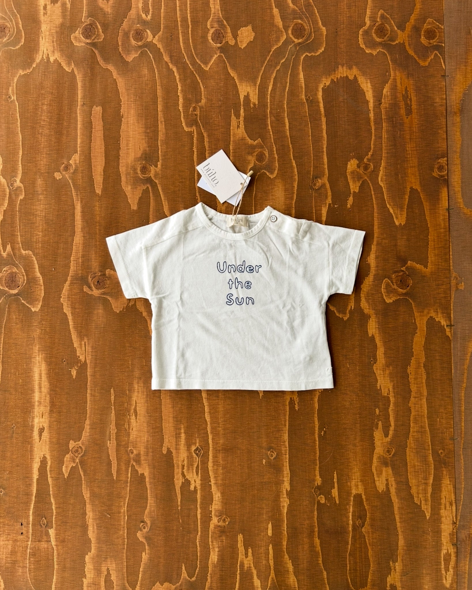 T-shirt "Under the Sun"